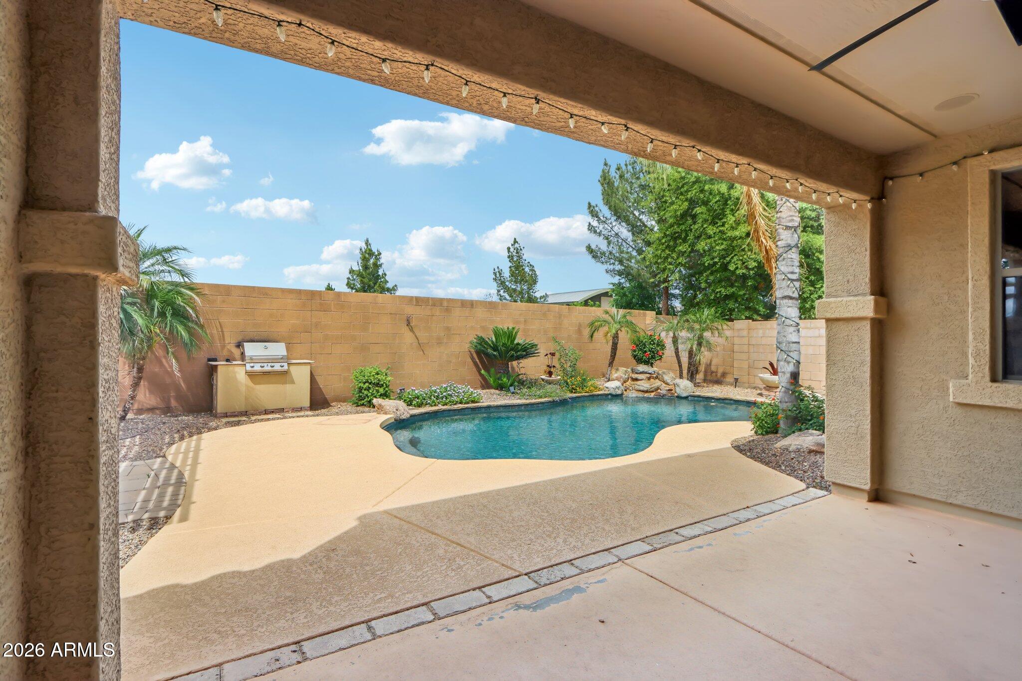 EAGLE GLEN 2 - Residential