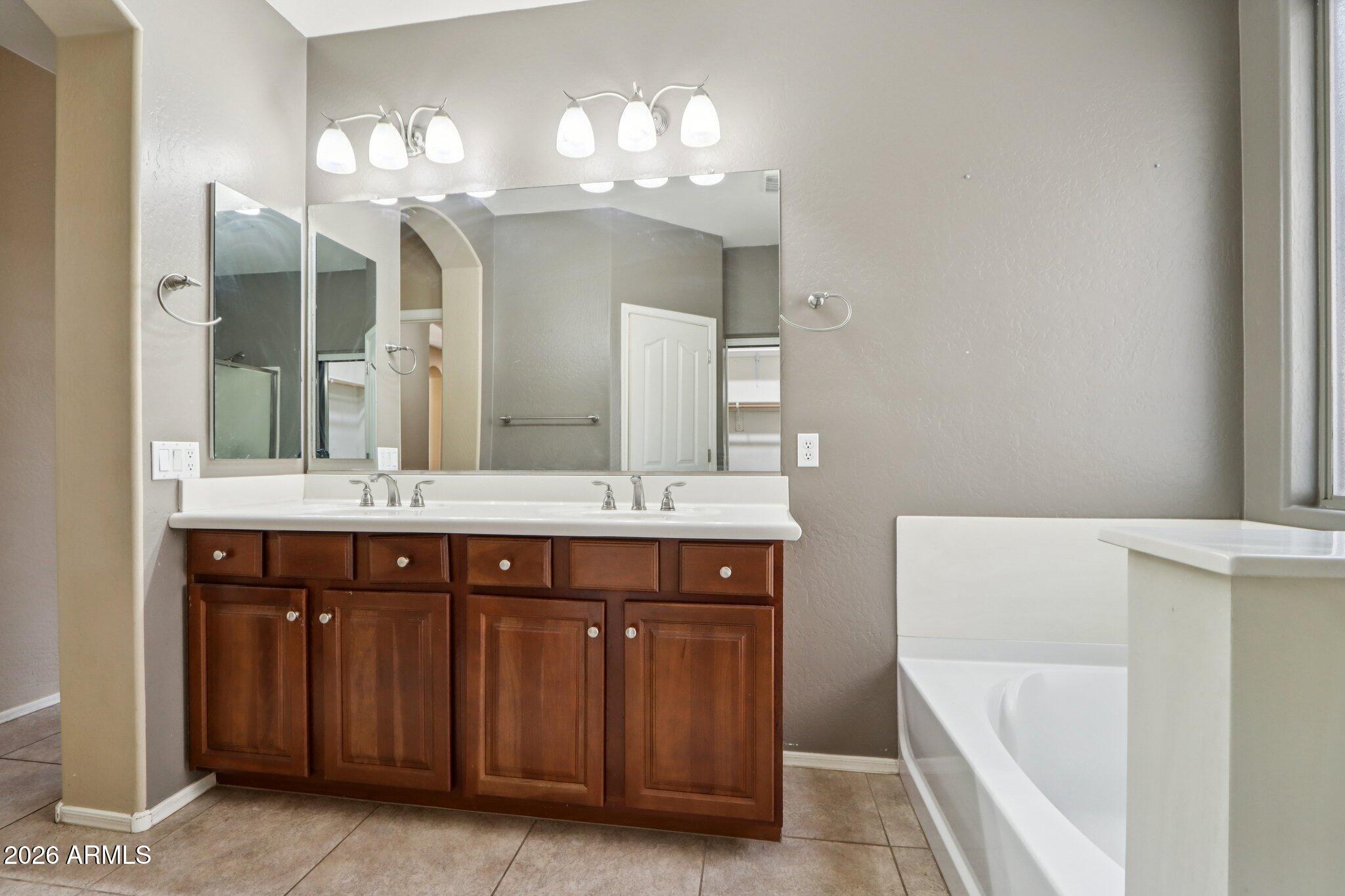 EAGLE GLEN 2 - Residential
