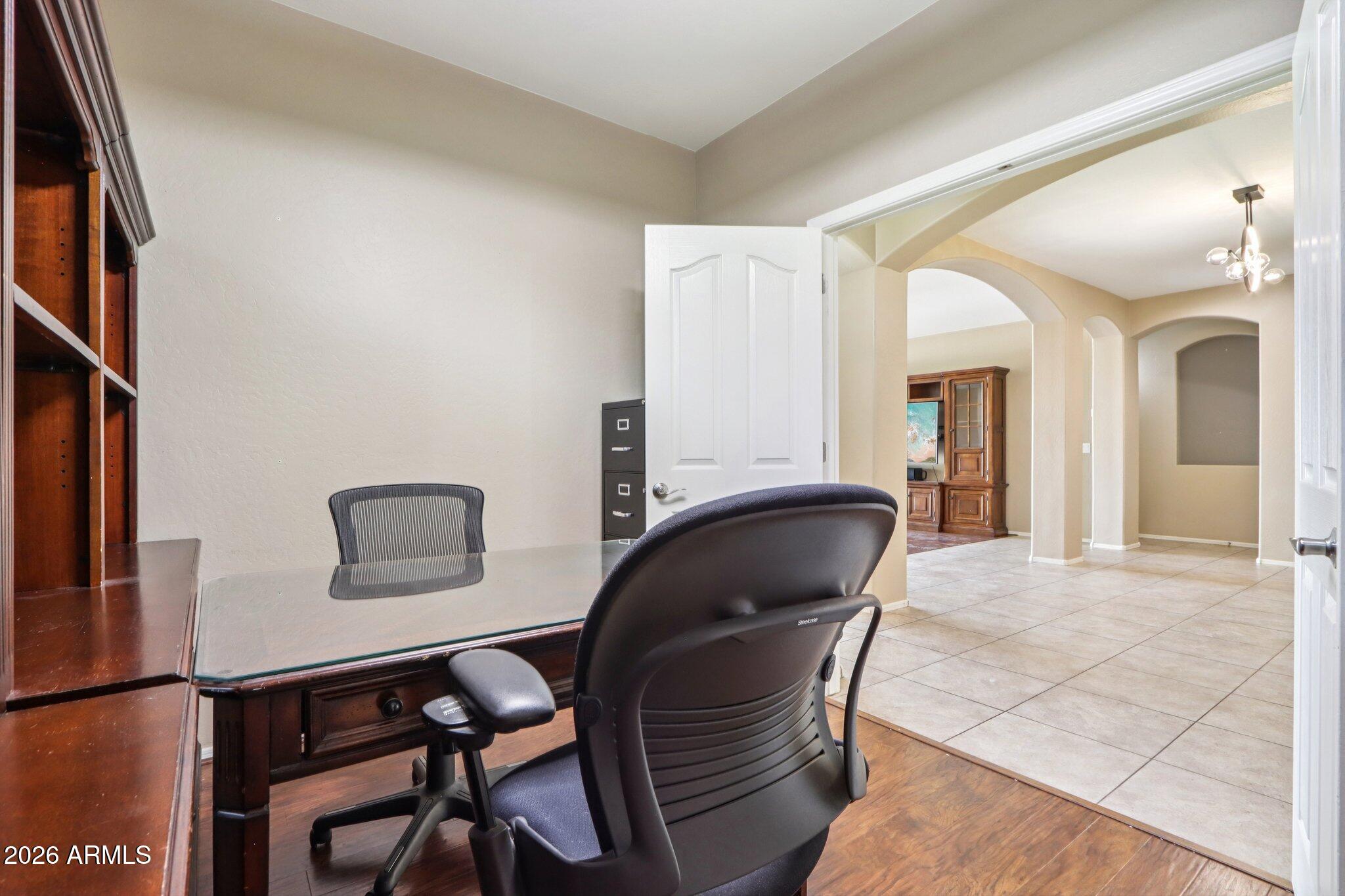 EAGLE GLEN 2 - Residential