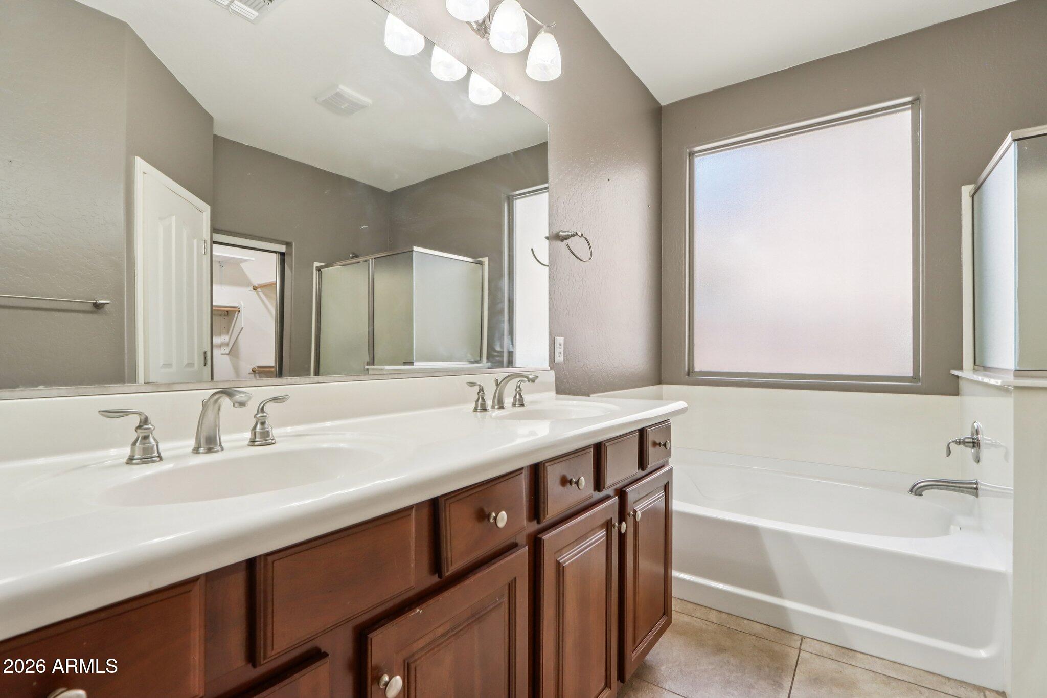 EAGLE GLEN 2 - Residential