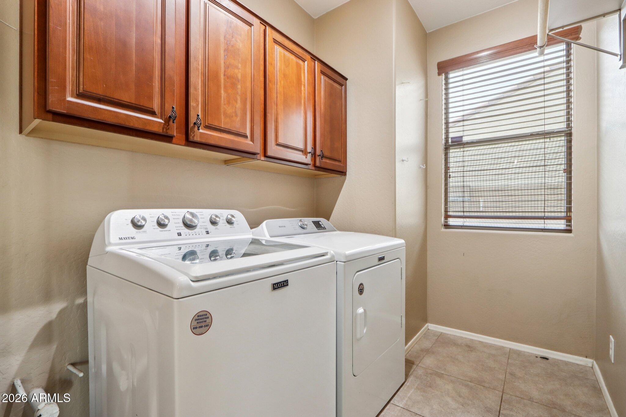 EAGLE GLEN 2 - Residential