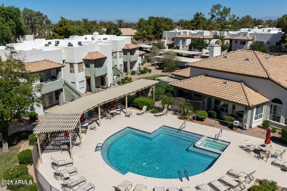 LAKESHORE AT ANDERSEN SPRINGS CONDOMINIUM - Residential