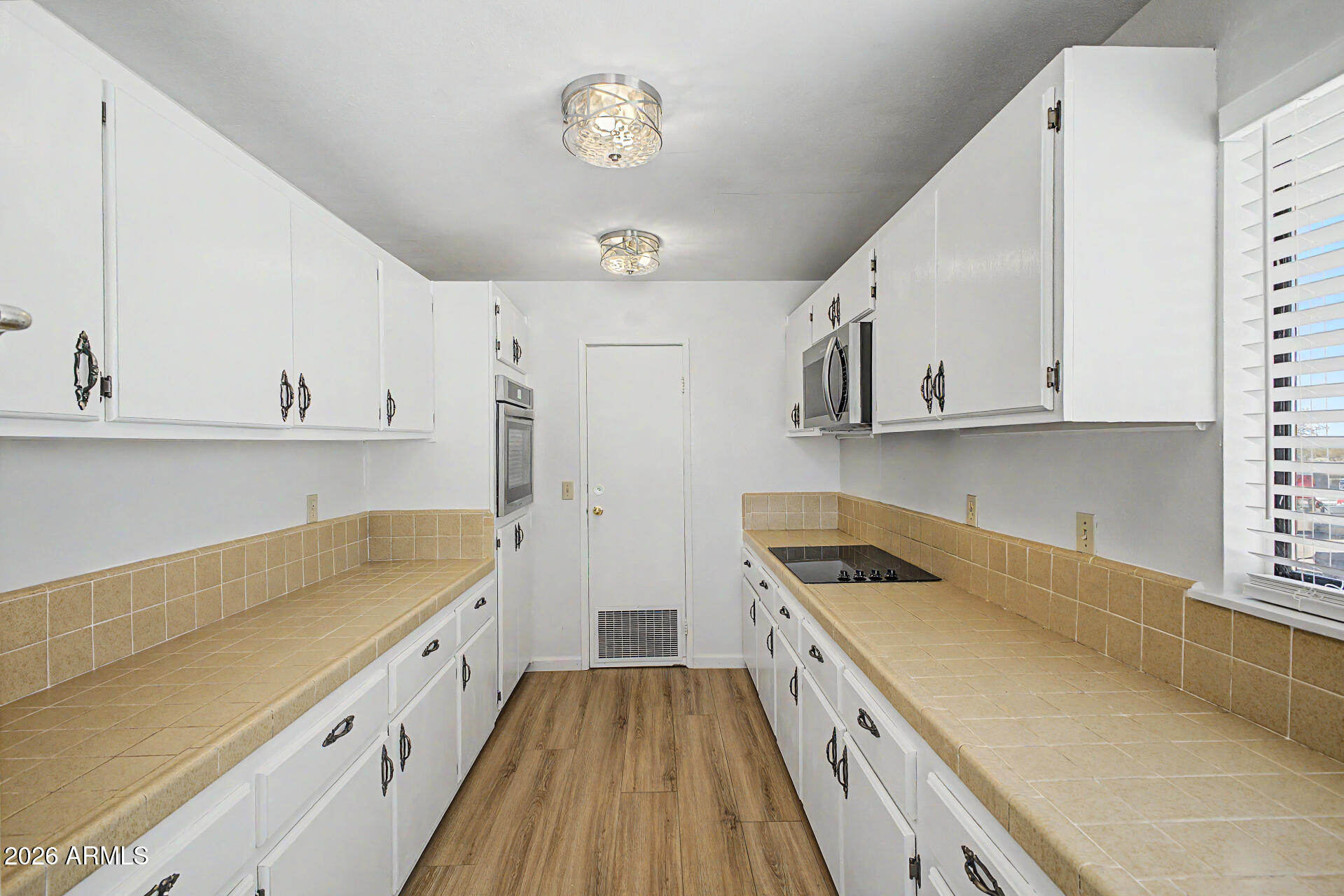 S8 T5S R10E - Residential