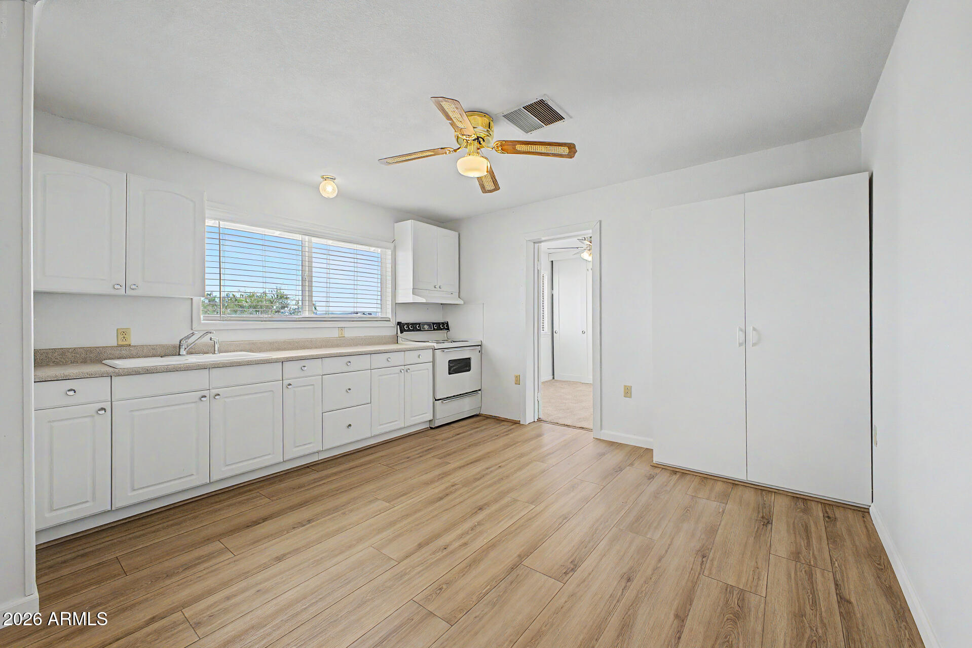 S8 T5S R10E - Residential