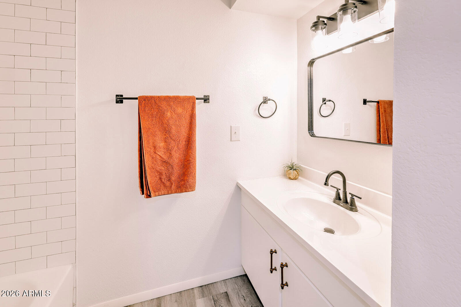 DOBSON GLEN AMD 3 4 UNIT 69-148 - Residential
