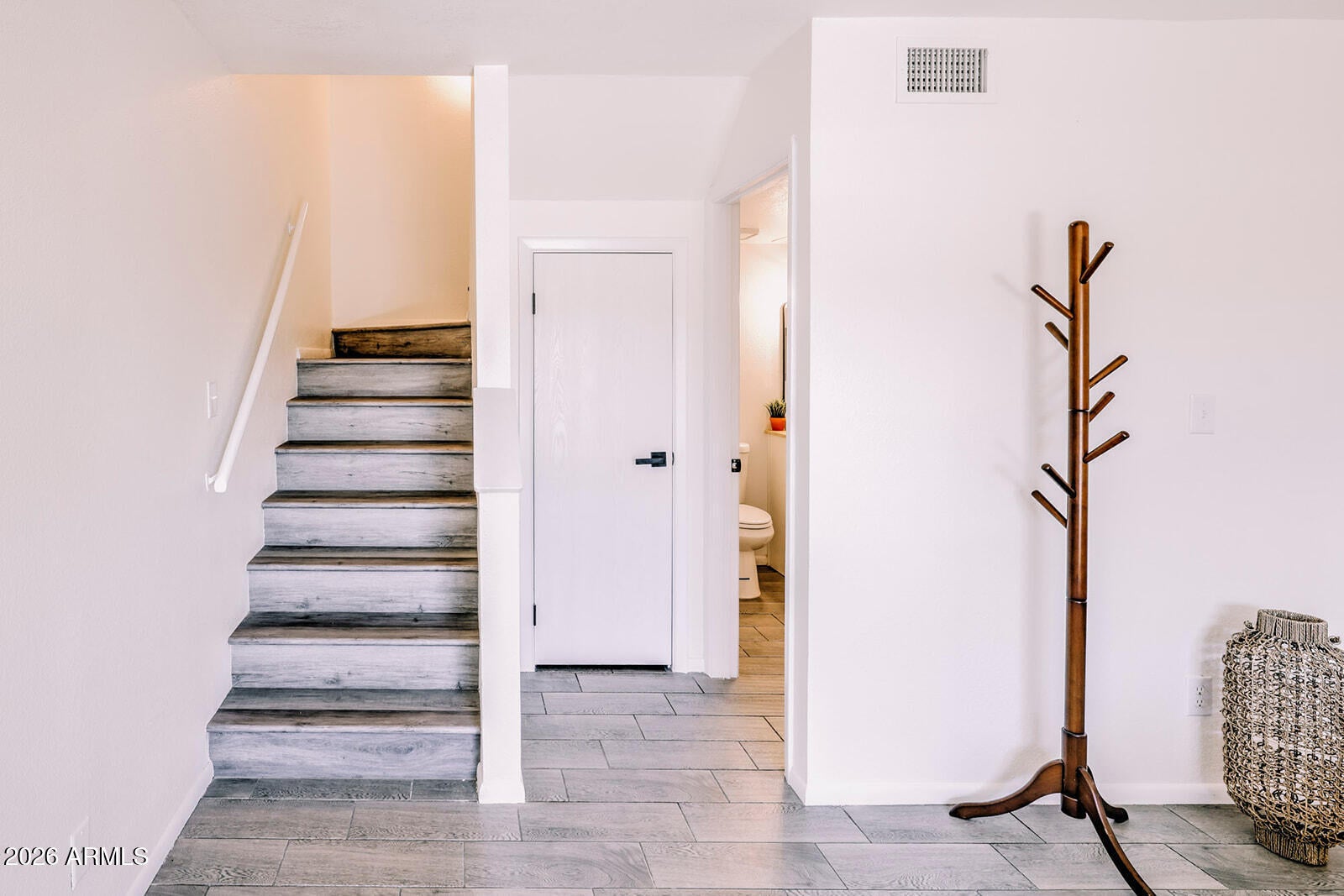 DOBSON GLEN AMD 3 4 UNIT 69-148 - Residential