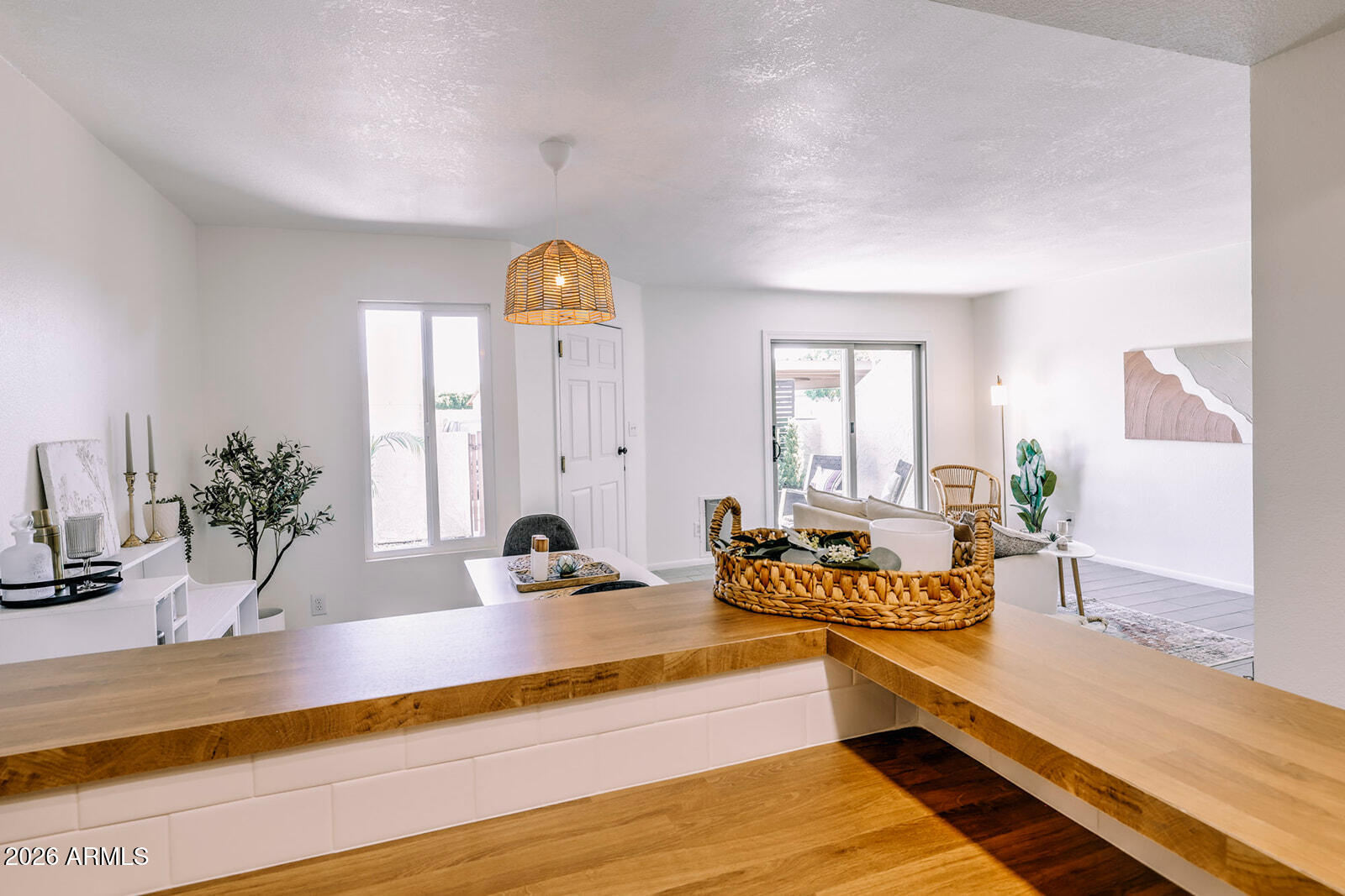 DOBSON GLEN AMD 3 4 UNIT 69-148 - Residential