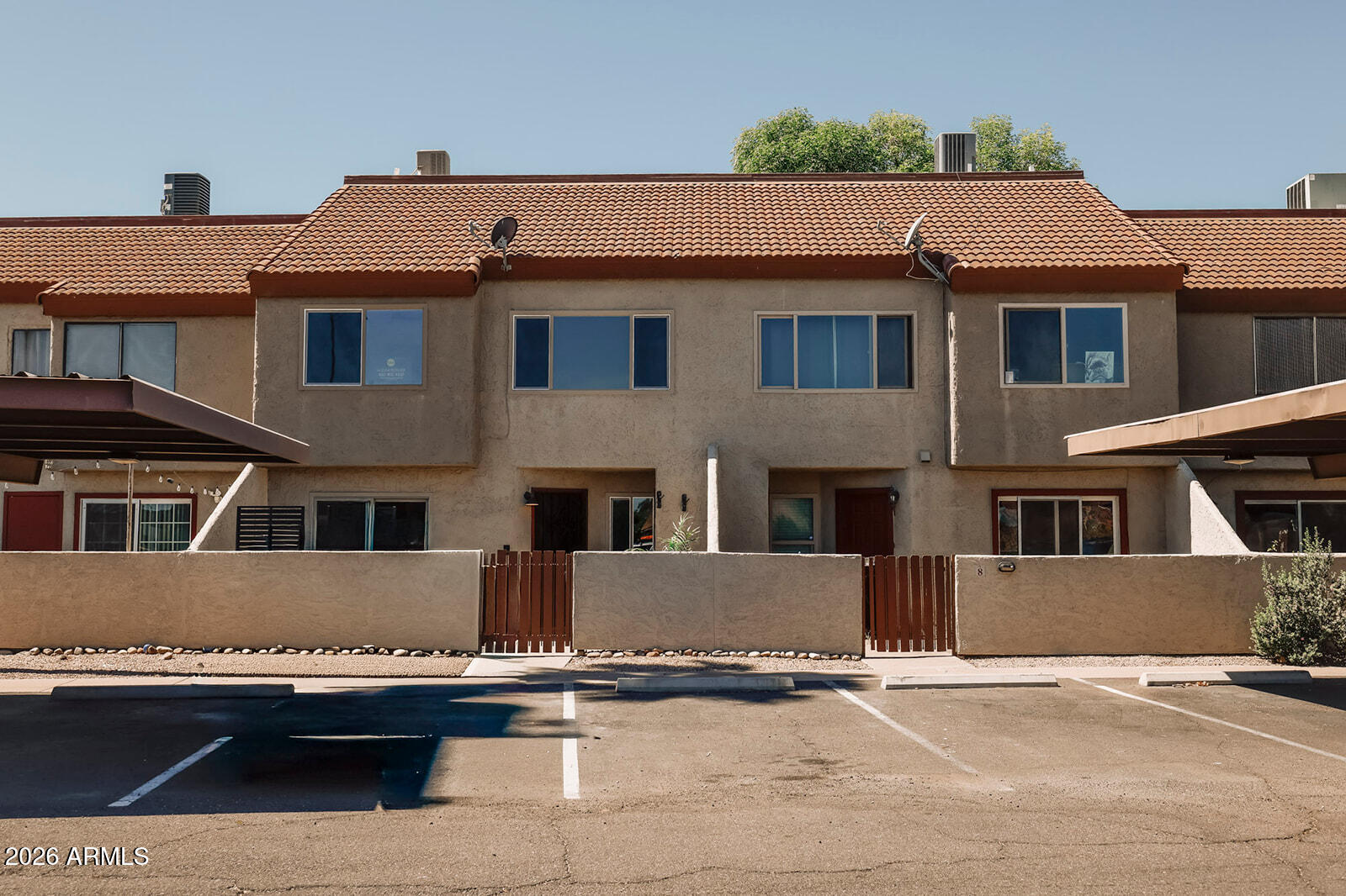 DOBSON GLEN AMD 3 4 UNIT 69-148 - Residential