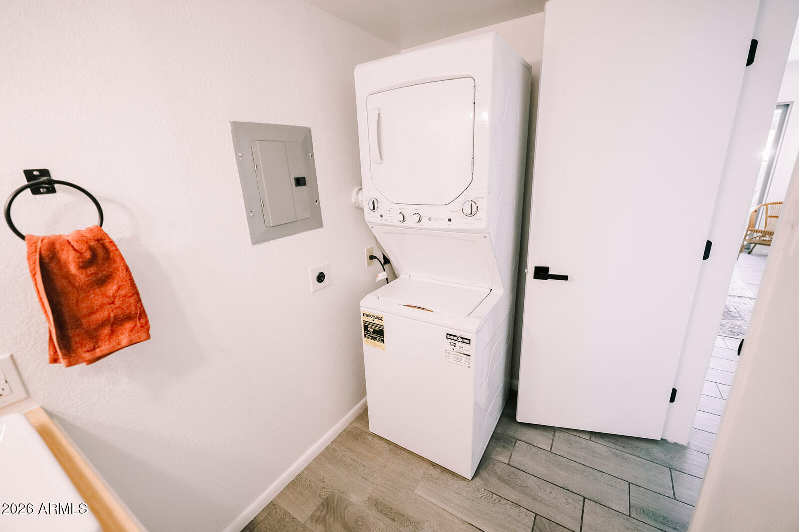 DOBSON GLEN AMD 3 4 UNIT 69-148 - Residential