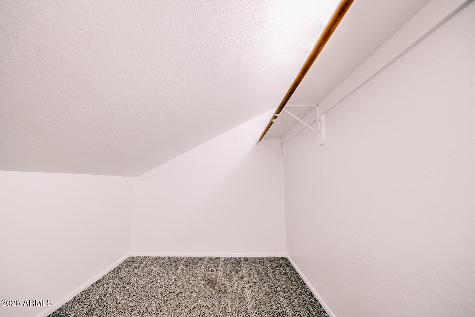 DOBSON GLEN AMD 3 4 UNIT 69-148 - Residential