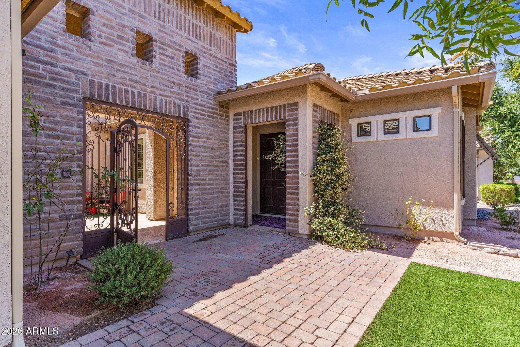 STRATLAND ESTATES - Residential