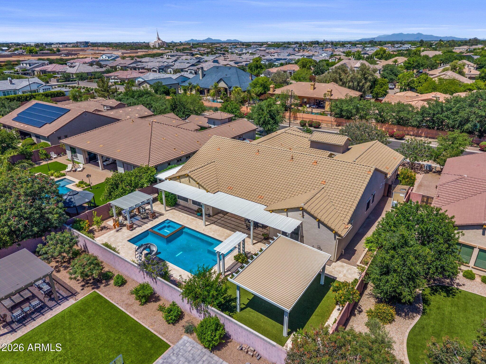 STRATLAND ESTATES - Residential