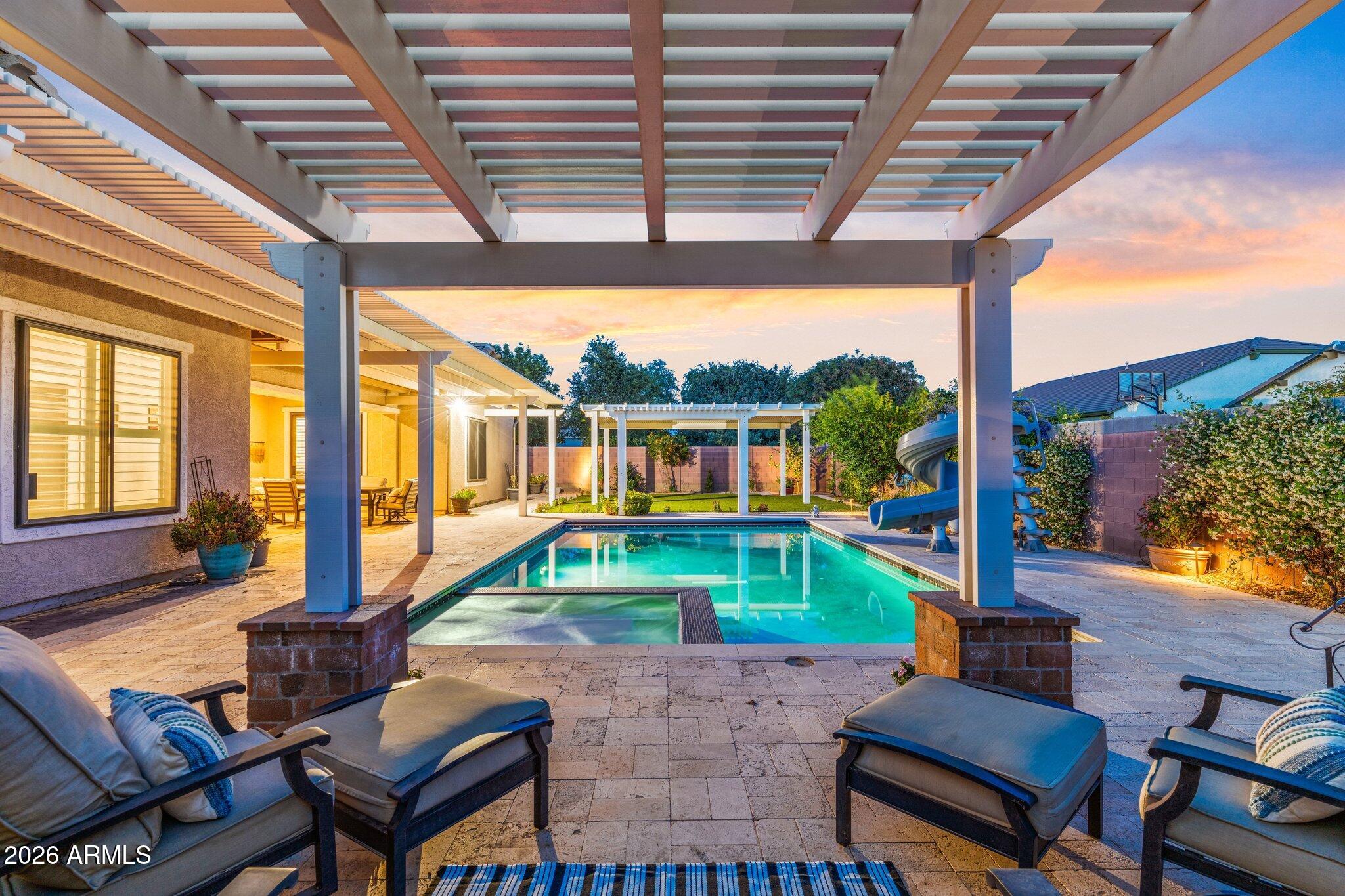 STRATLAND ESTATES - Residential