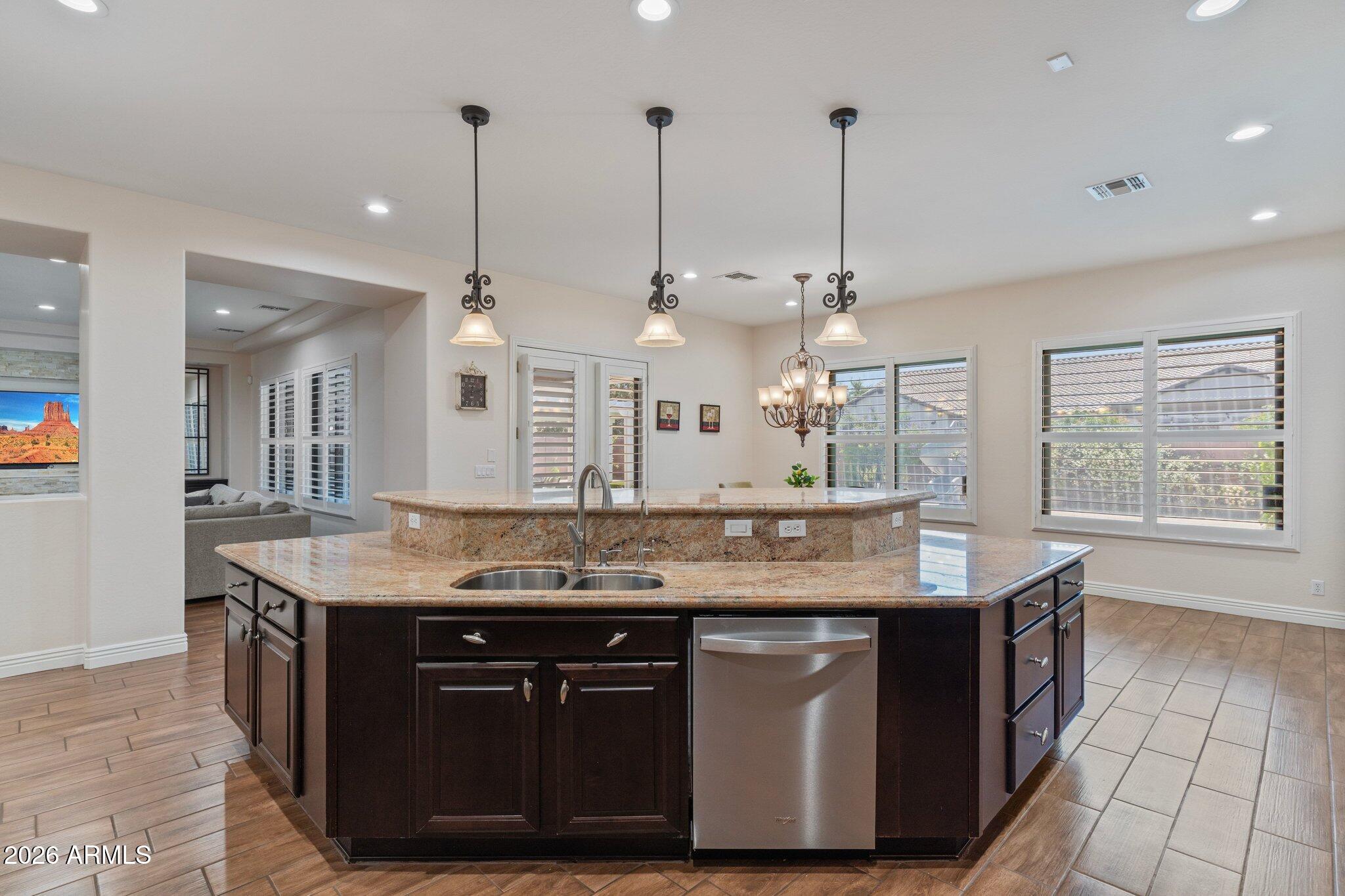 STRATLAND ESTATES - Residential