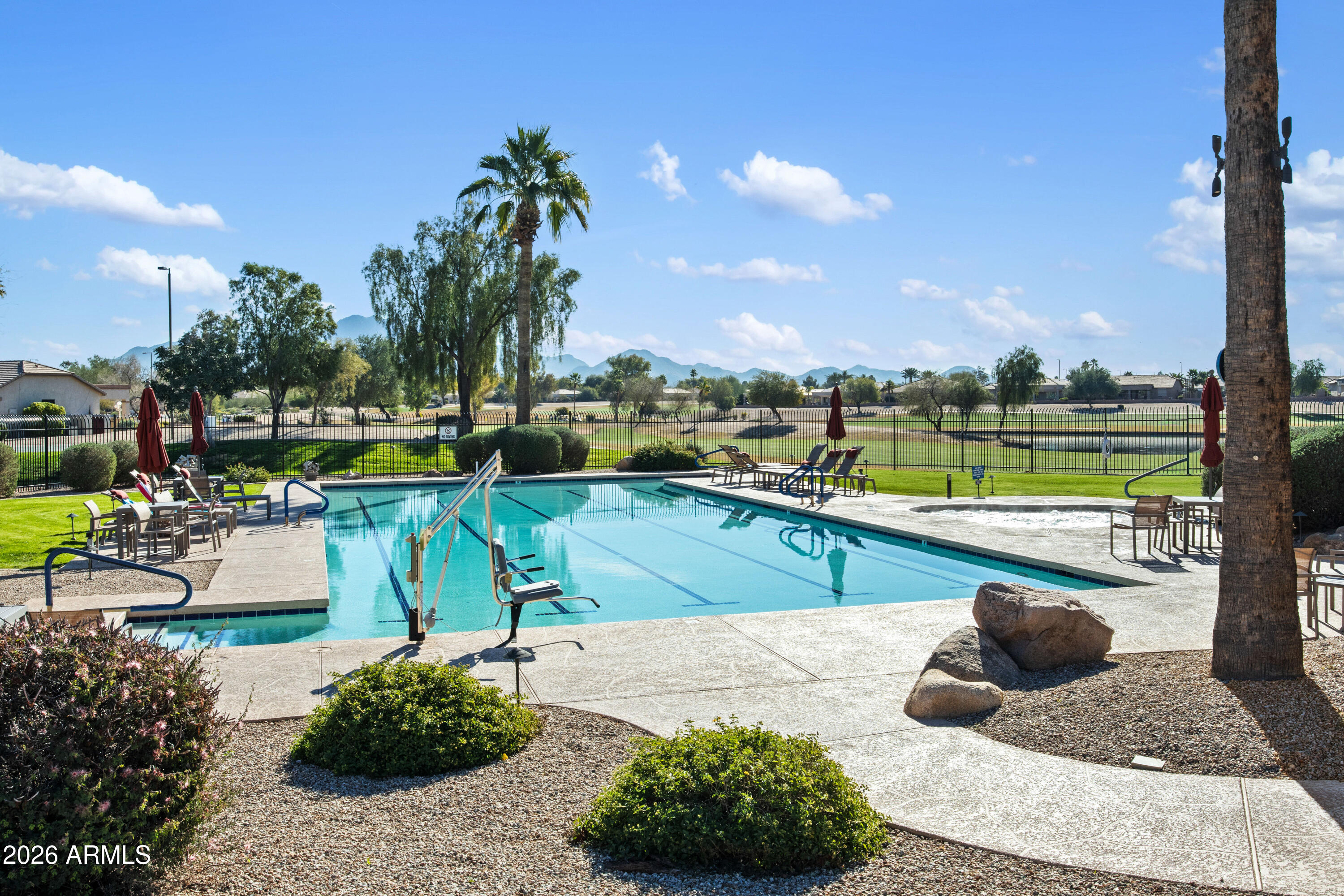 SPRINGFIELD LAKES BLOCK 3 - Residential