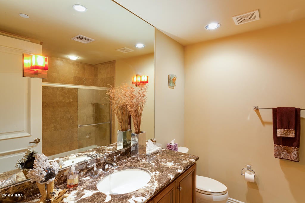 SCOTTSDALE WATERFRONT RESIDENCES CONDOMINIUM - Residential