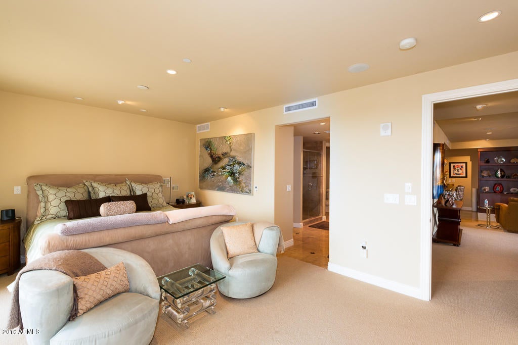 SCOTTSDALE WATERFRONT RESIDENCES CONDOMINIUM - Residential