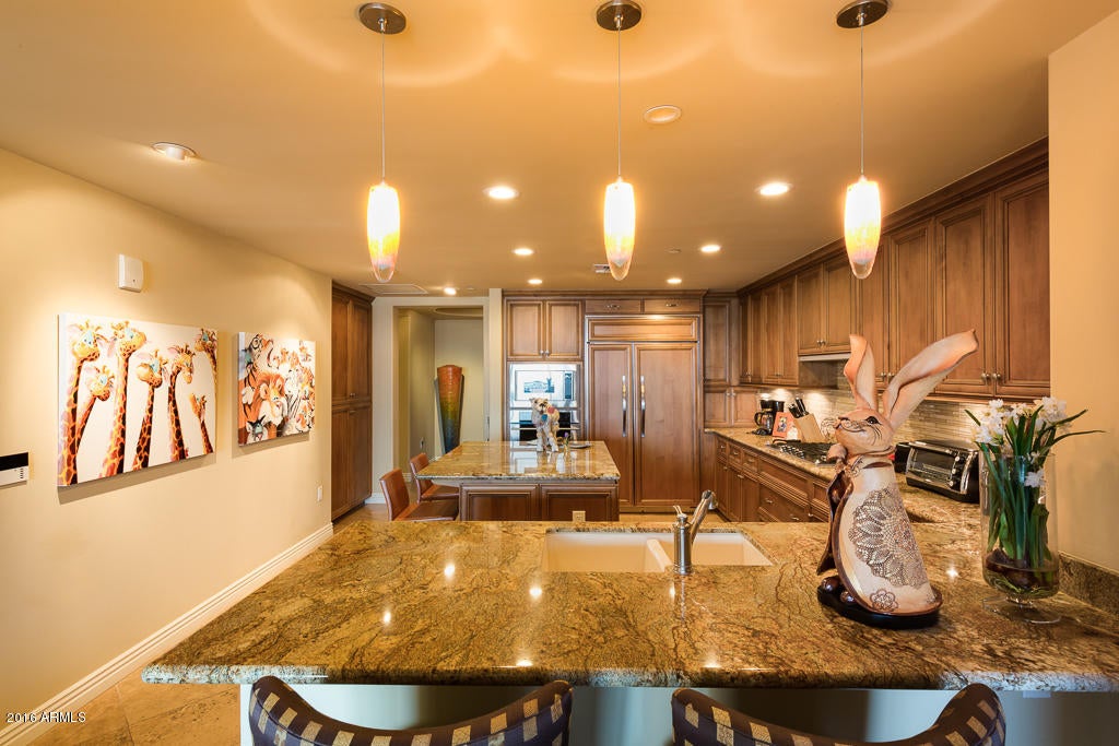 SCOTTSDALE WATERFRONT RESIDENCES CONDOMINIUM - Residential