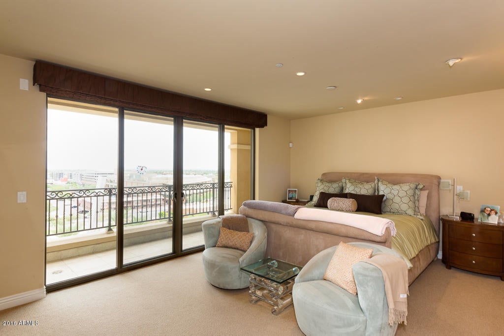 SCOTTSDALE WATERFRONT RESIDENCES CONDOMINIUM - Residential