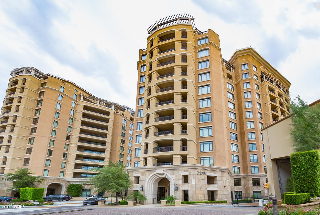 SCOTTSDALE WATERFRONT RESIDENCES CONDOMINIUM - Residential
