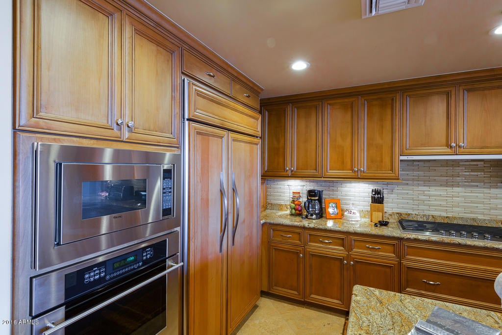 SCOTTSDALE WATERFRONT RESIDENCES CONDOMINIUM - Residential