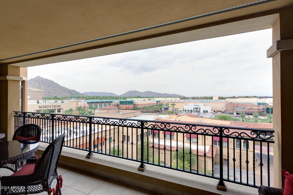 SCOTTSDALE WATERFRONT RESIDENCES CONDOMINIUM - Residential