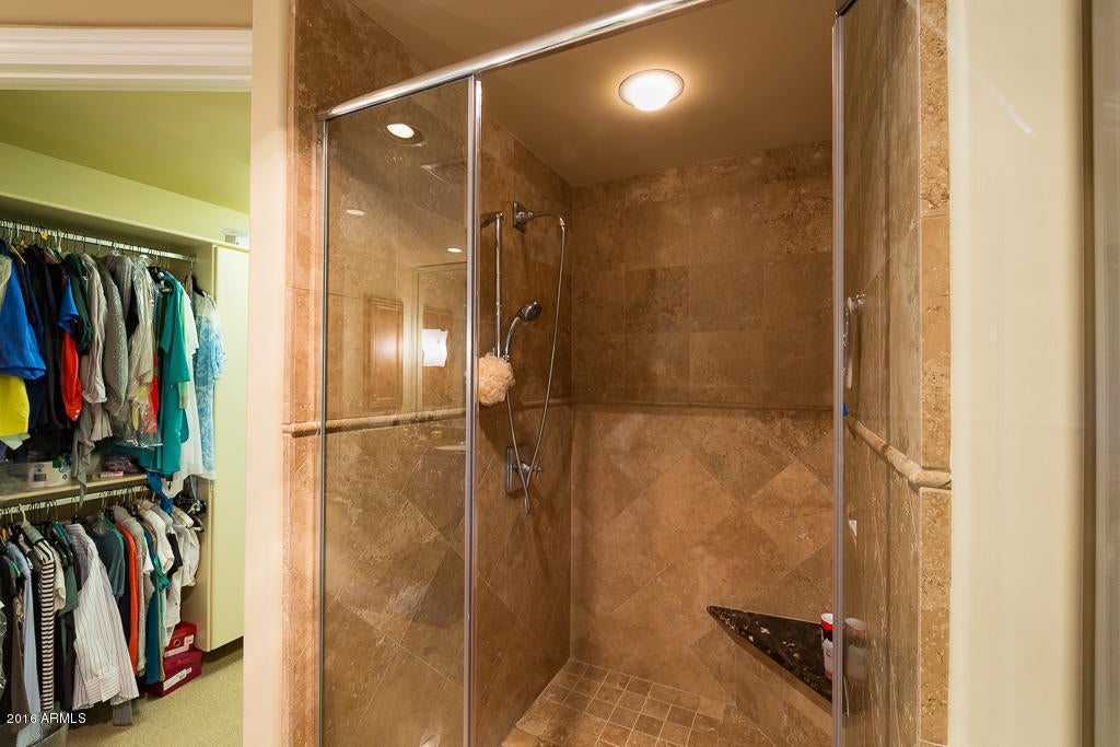 SCOTTSDALE WATERFRONT RESIDENCES CONDOMINIUM - Residential