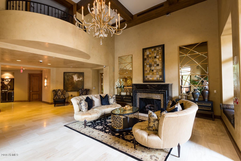 SCOTTSDALE WATERFRONT RESIDENCES CONDOMINIUM - Residential