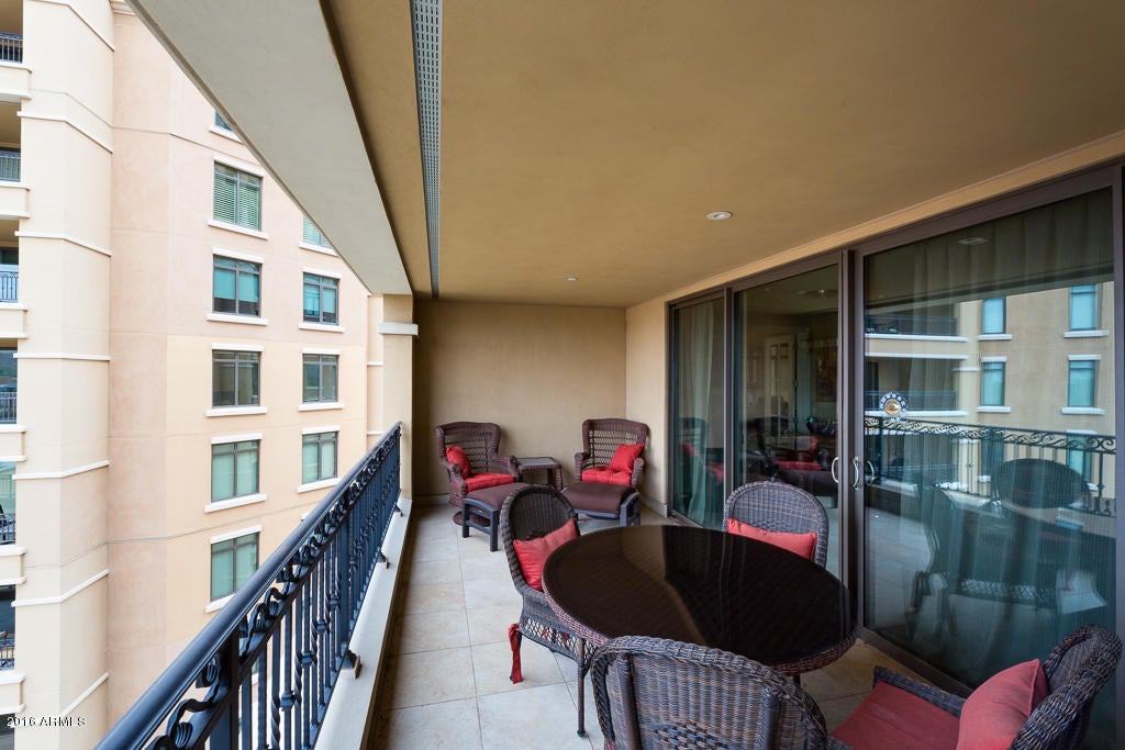 SCOTTSDALE WATERFRONT RESIDENCES CONDOMINIUM - Residential