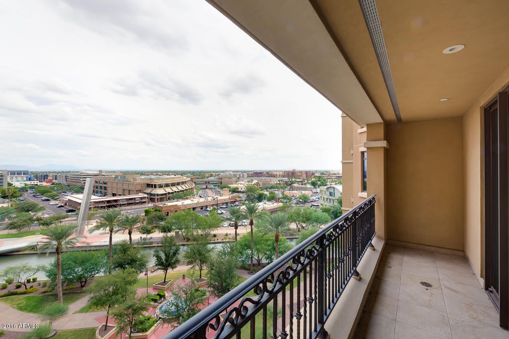 SCOTTSDALE WATERFRONT RESIDENCES CONDOMINIUM - Residential