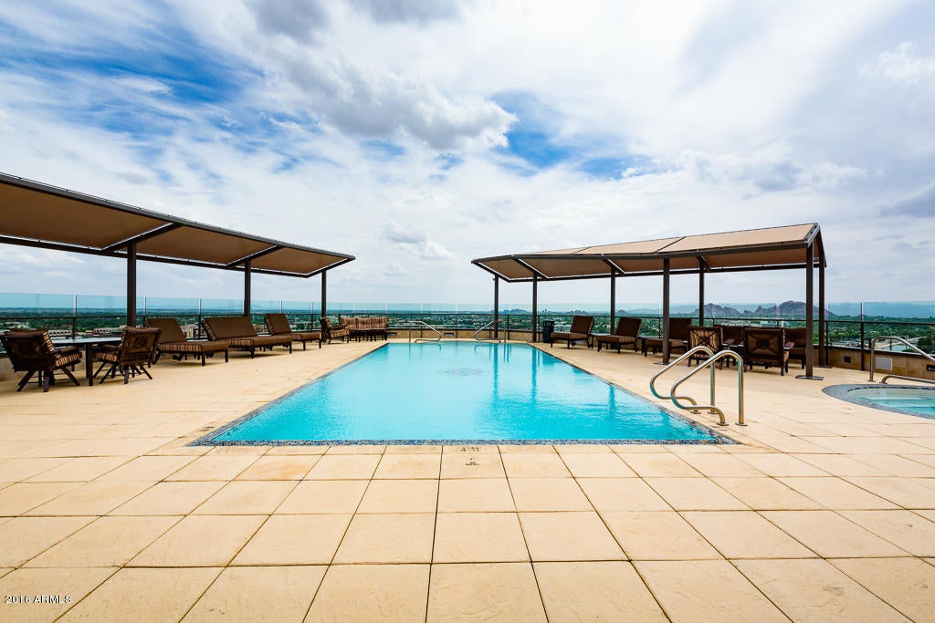 SCOTTSDALE WATERFRONT RESIDENCES CONDOMINIUM - Residential