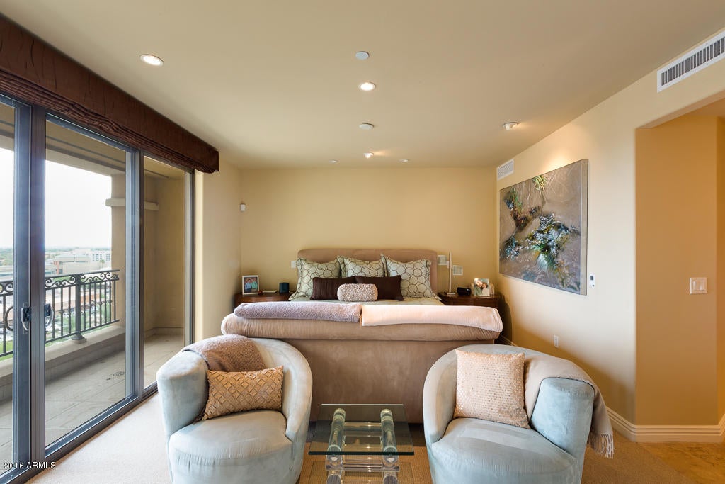 SCOTTSDALE WATERFRONT RESIDENCES CONDOMINIUM - Residential