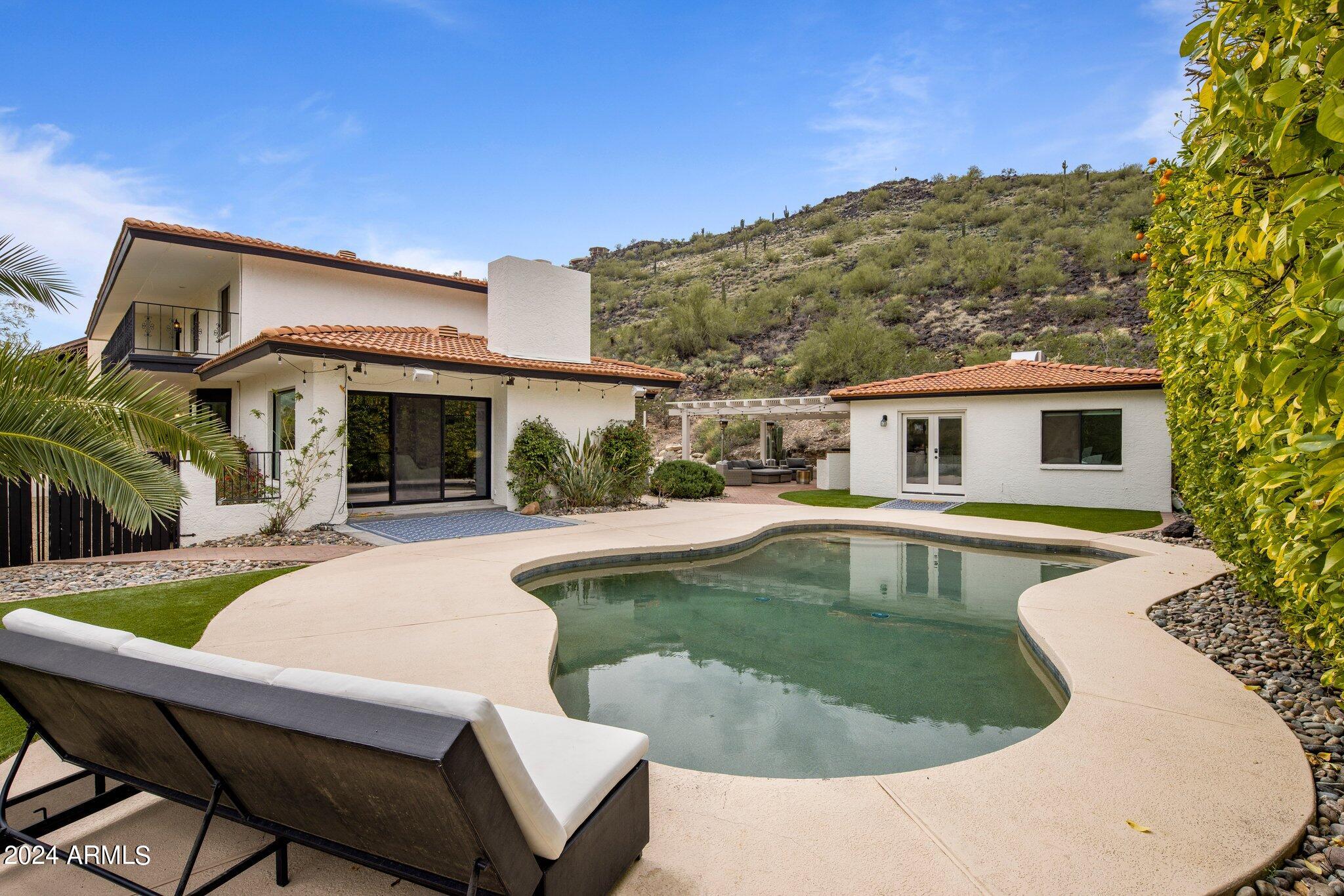 MOON VALLEY 2 - Residential