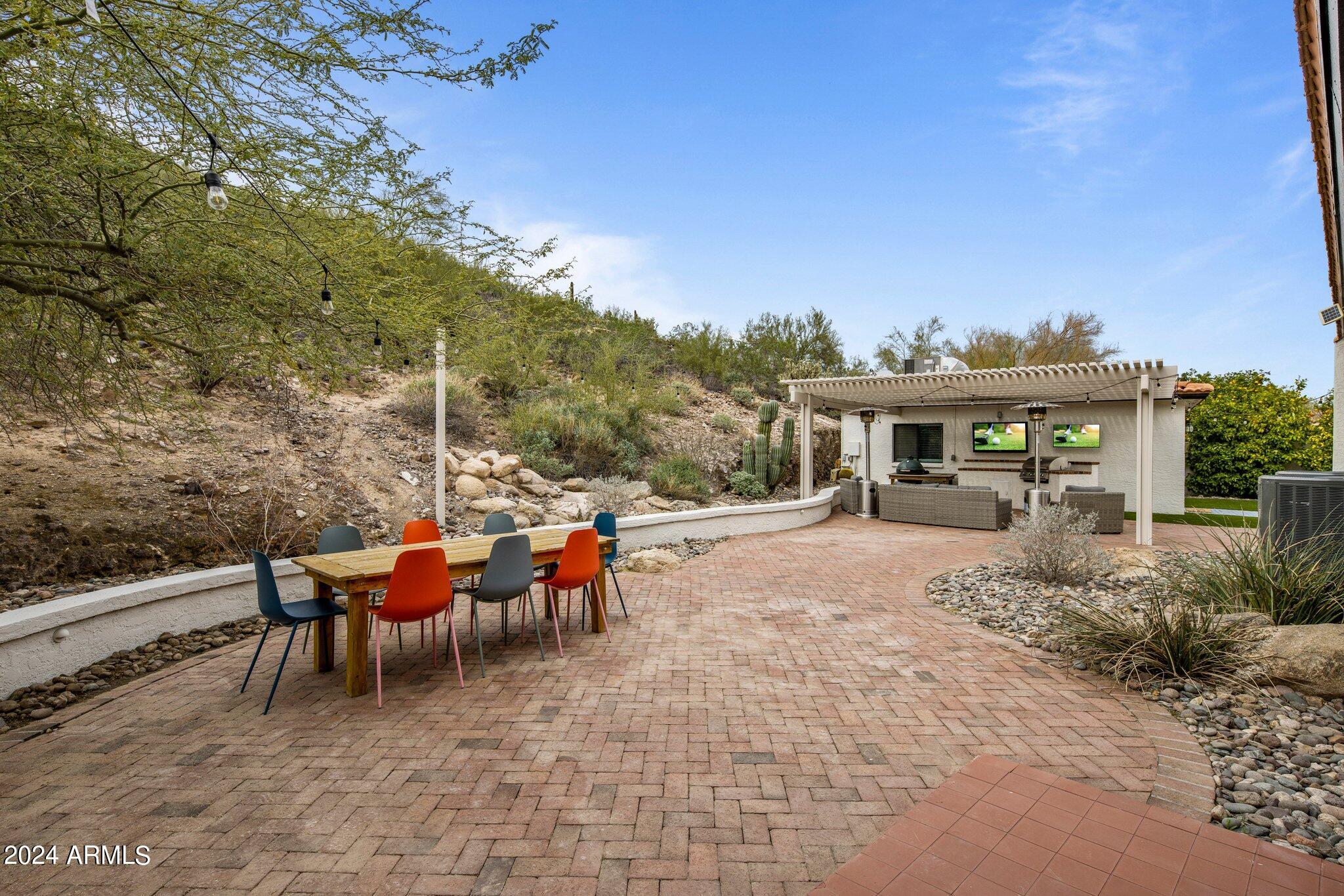 MOON VALLEY 2 - Residential