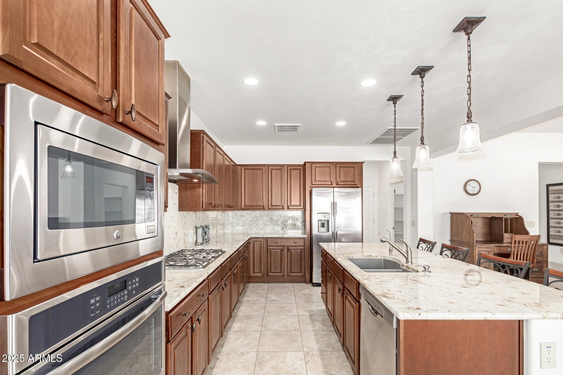 ROBSON RANCH - Residential