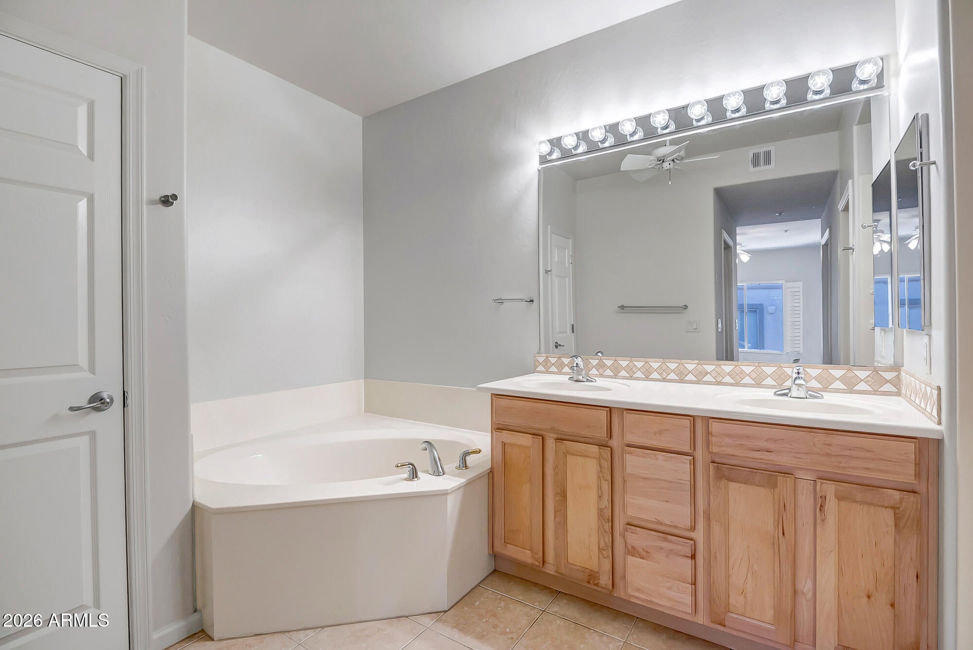 BELLA VISTA A BEAUTIFUL VIEW CONDOMINIUM 2ND AMD - Residential