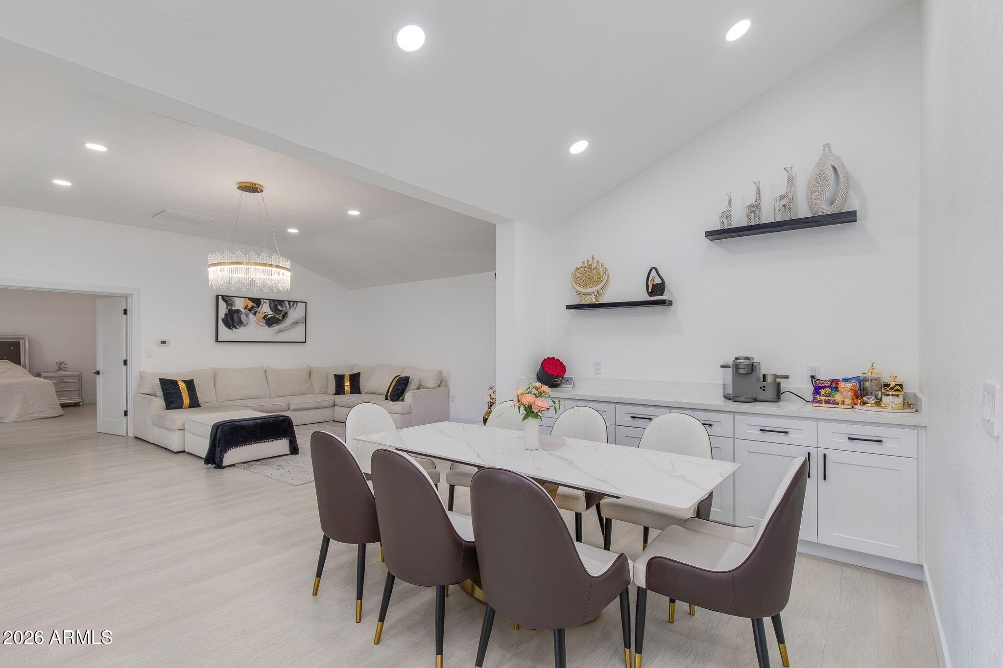 THUNDERBIRD PALMS UNIT 2 - Residential