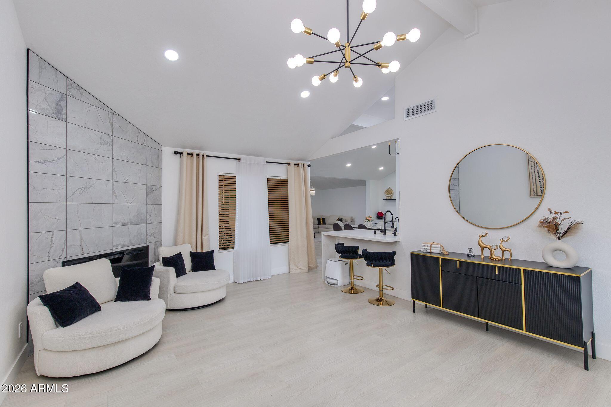 THUNDERBIRD PALMS UNIT 2 - Residential