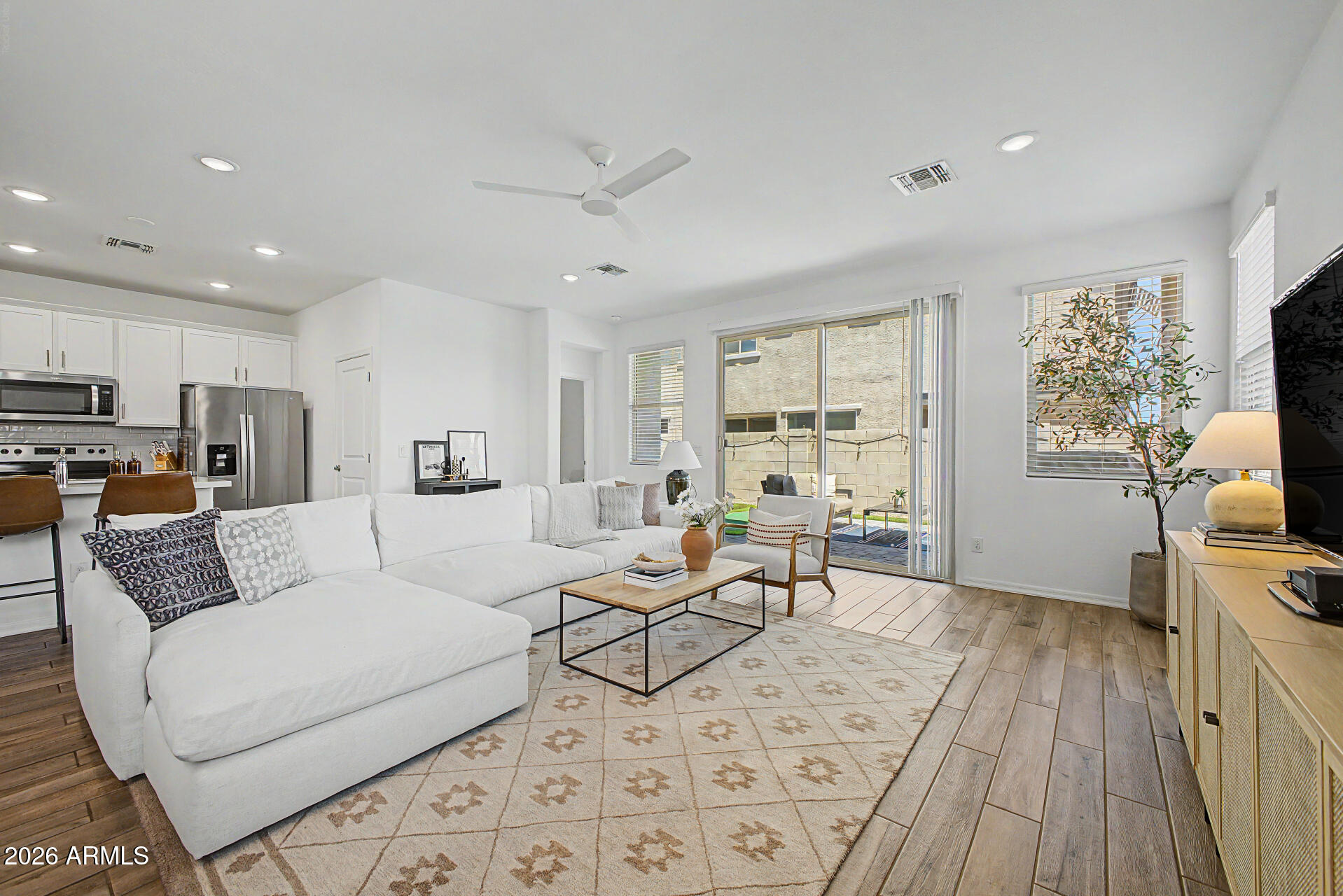 CENTERRA TRACT D REPLAT - Residential