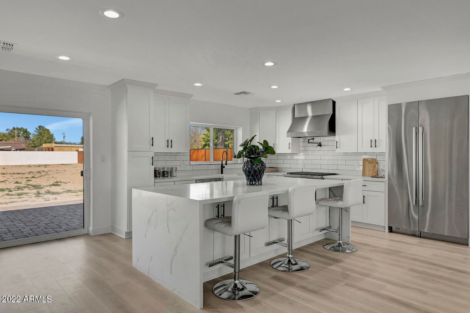 PARADISE VALLEY RANCHOS - Residential