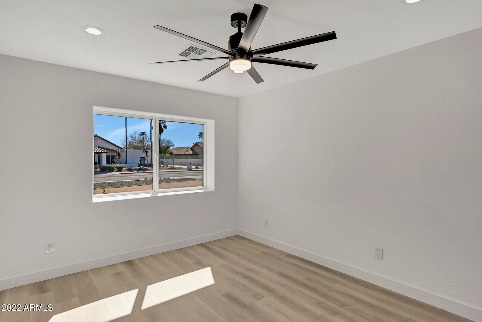 PARADISE VALLEY RANCHOS - Residential
