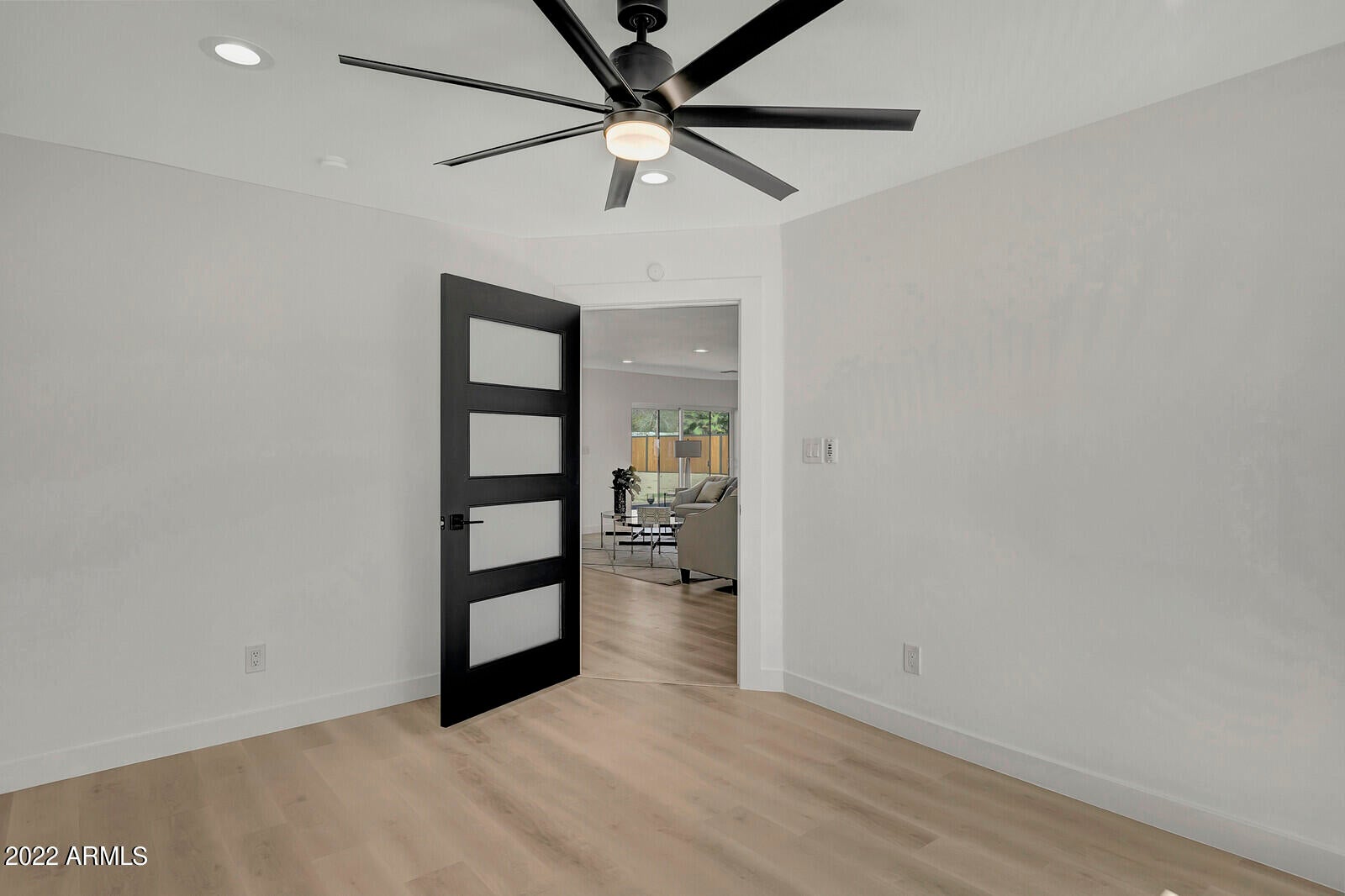 PARADISE VALLEY RANCHOS - Residential