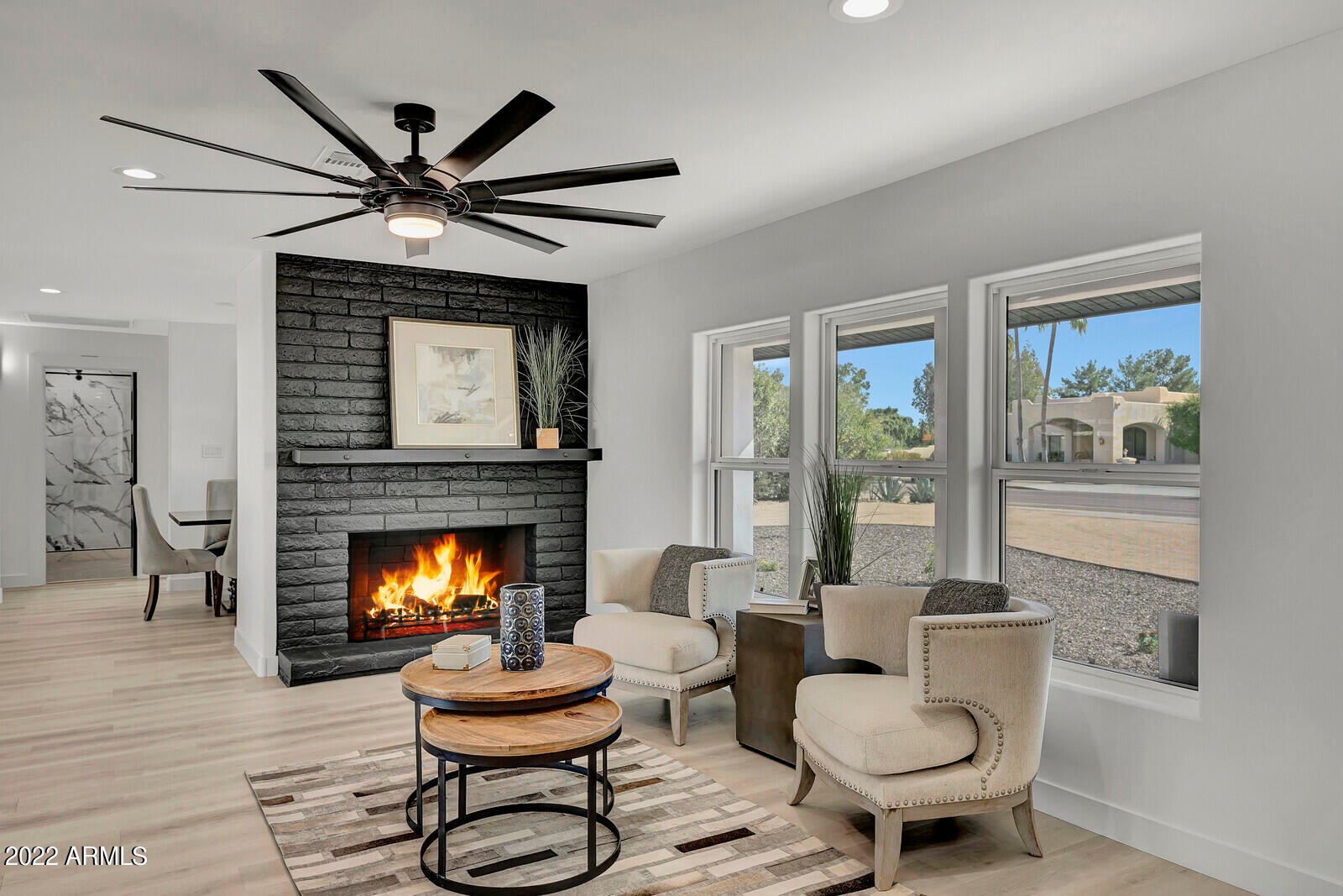 PARADISE VALLEY RANCHOS - Residential