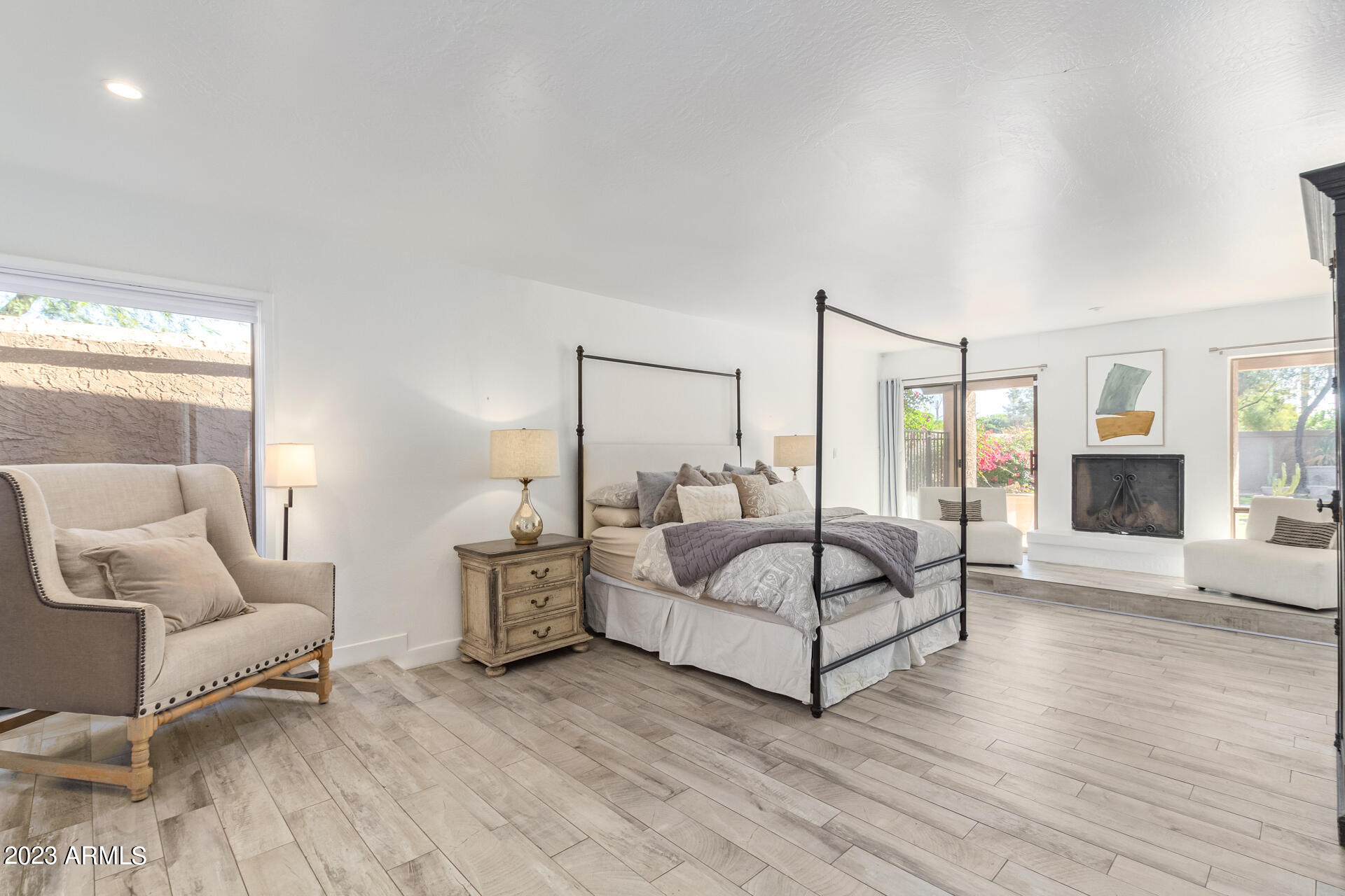 VILLAGE AT CAMELBACK MOUNTAIN - Residential