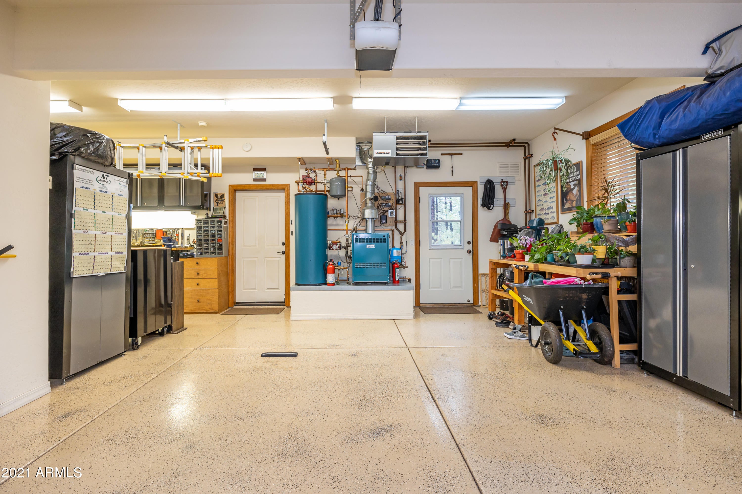 LOCKETT RANCHES - Residential