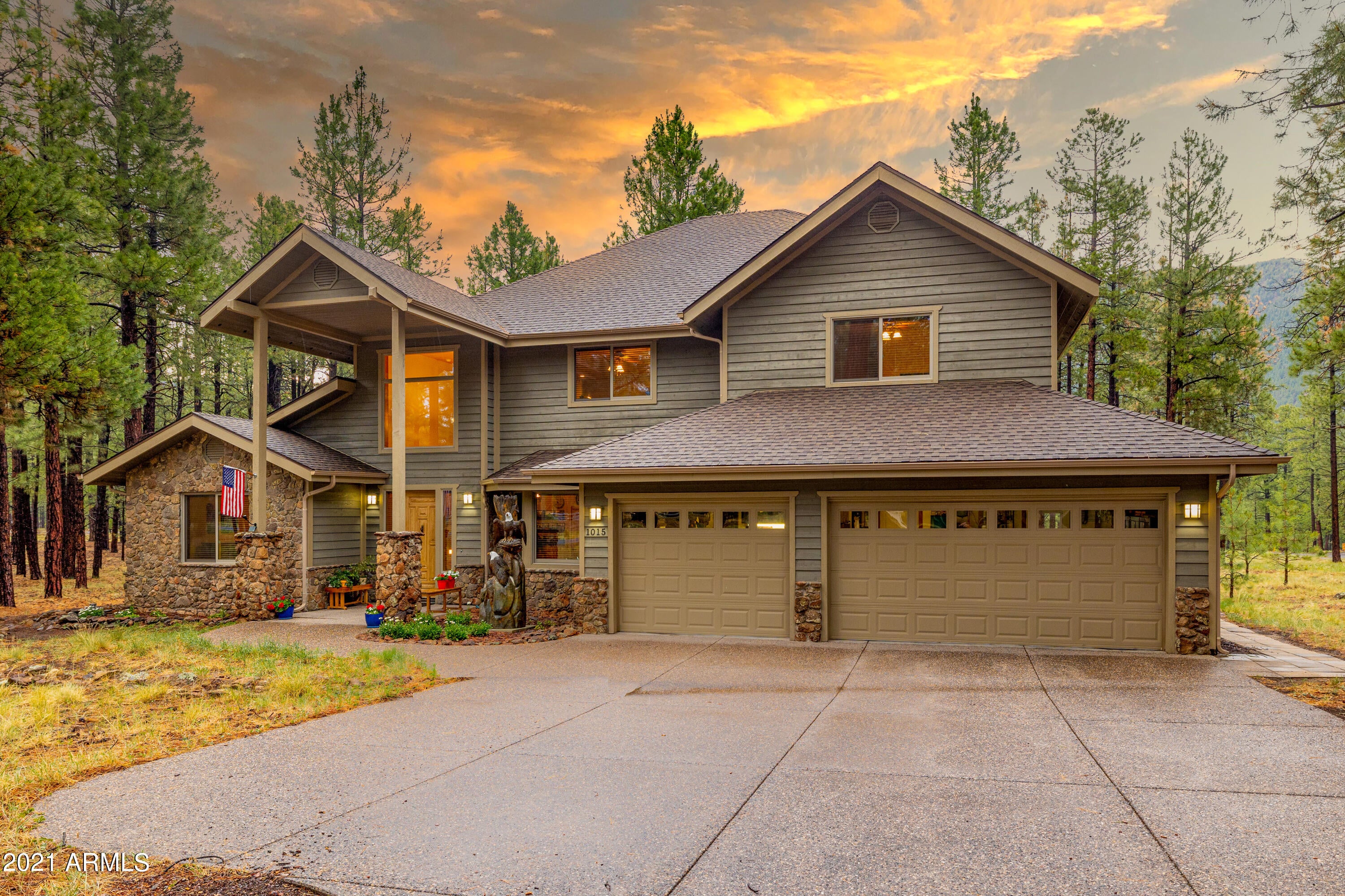 LOCKETT RANCHES - Residential