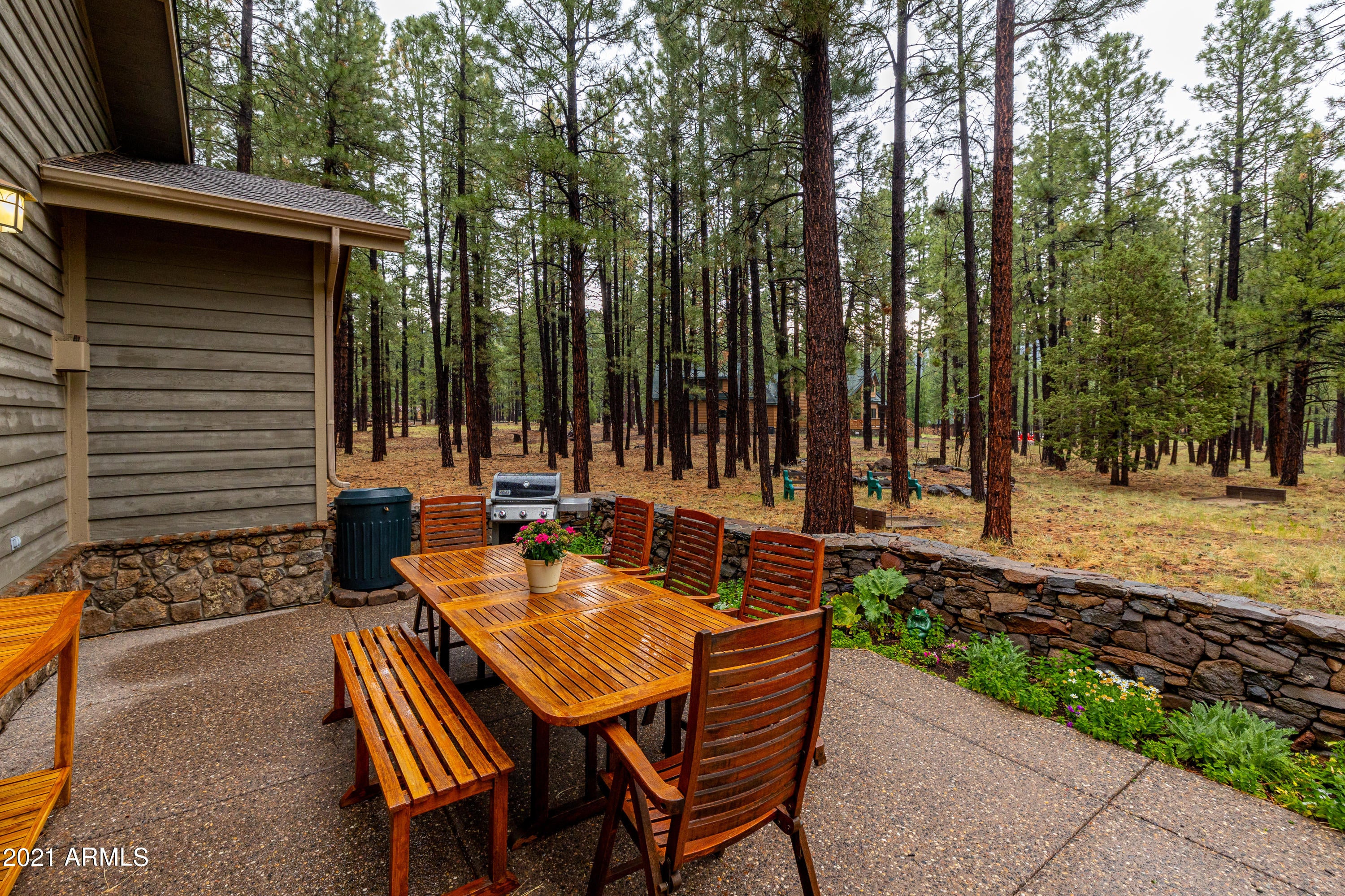 LOCKETT RANCHES - Residential