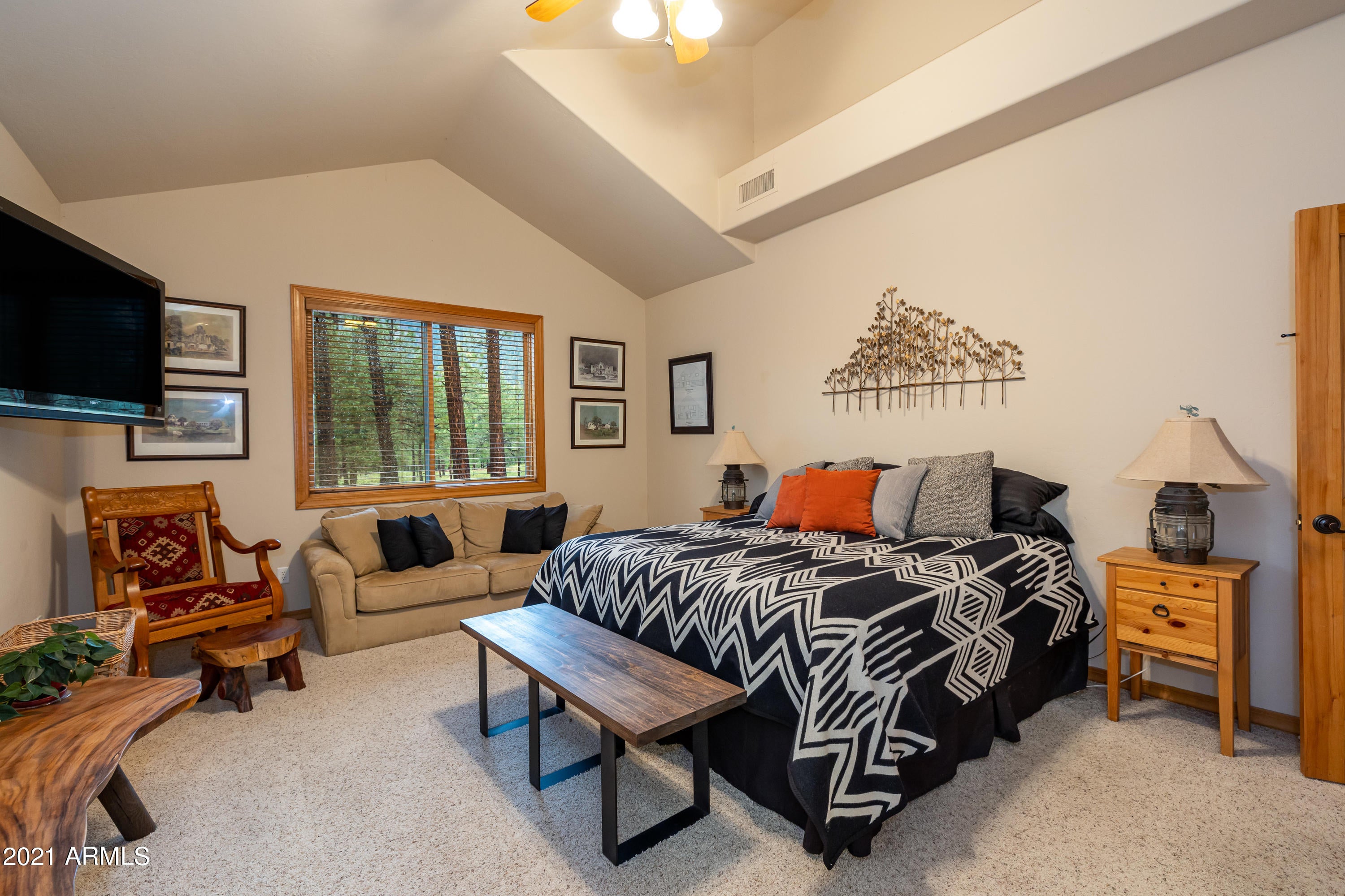 LOCKETT RANCHES - Residential