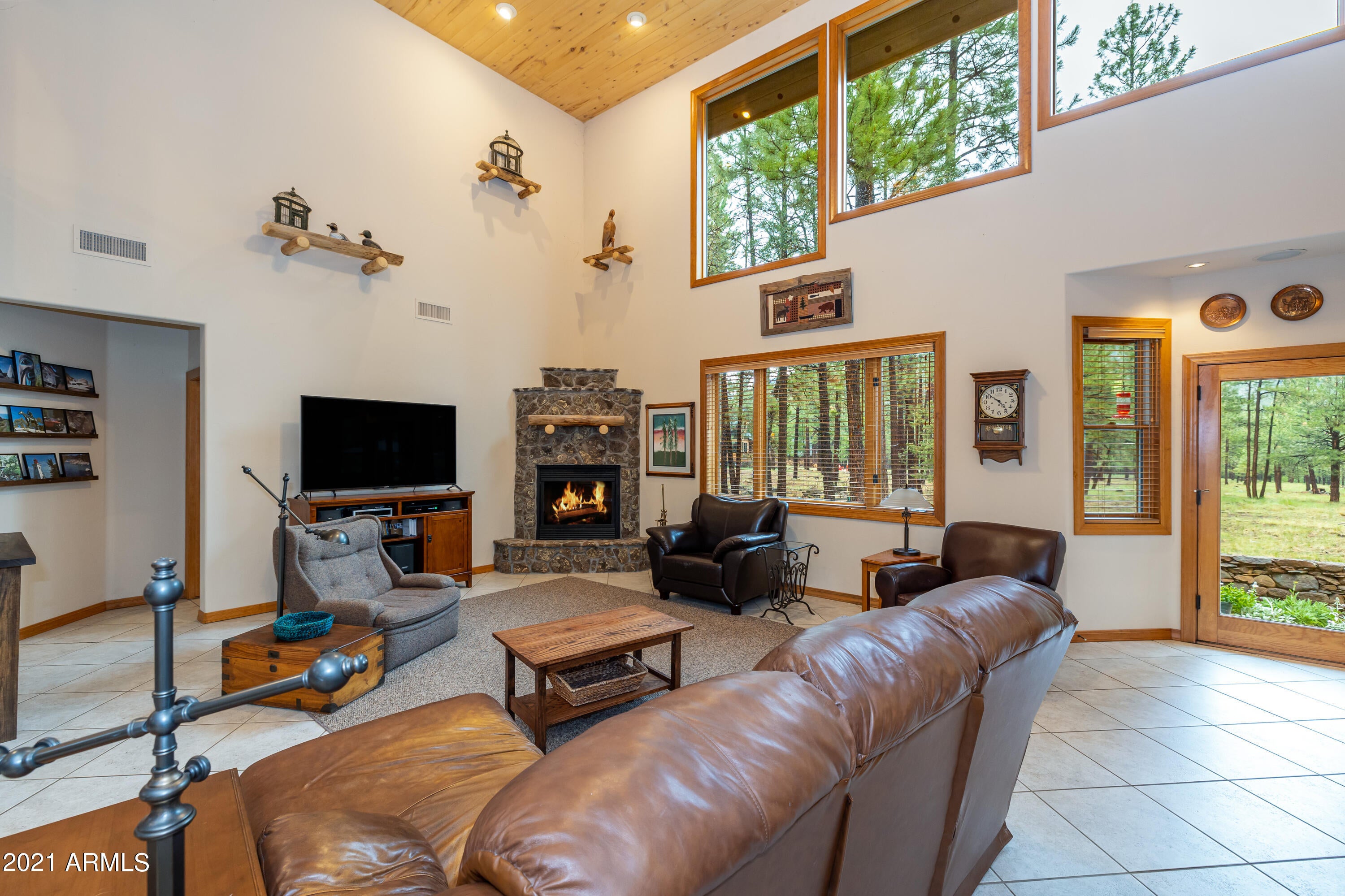 LOCKETT RANCHES - Residential