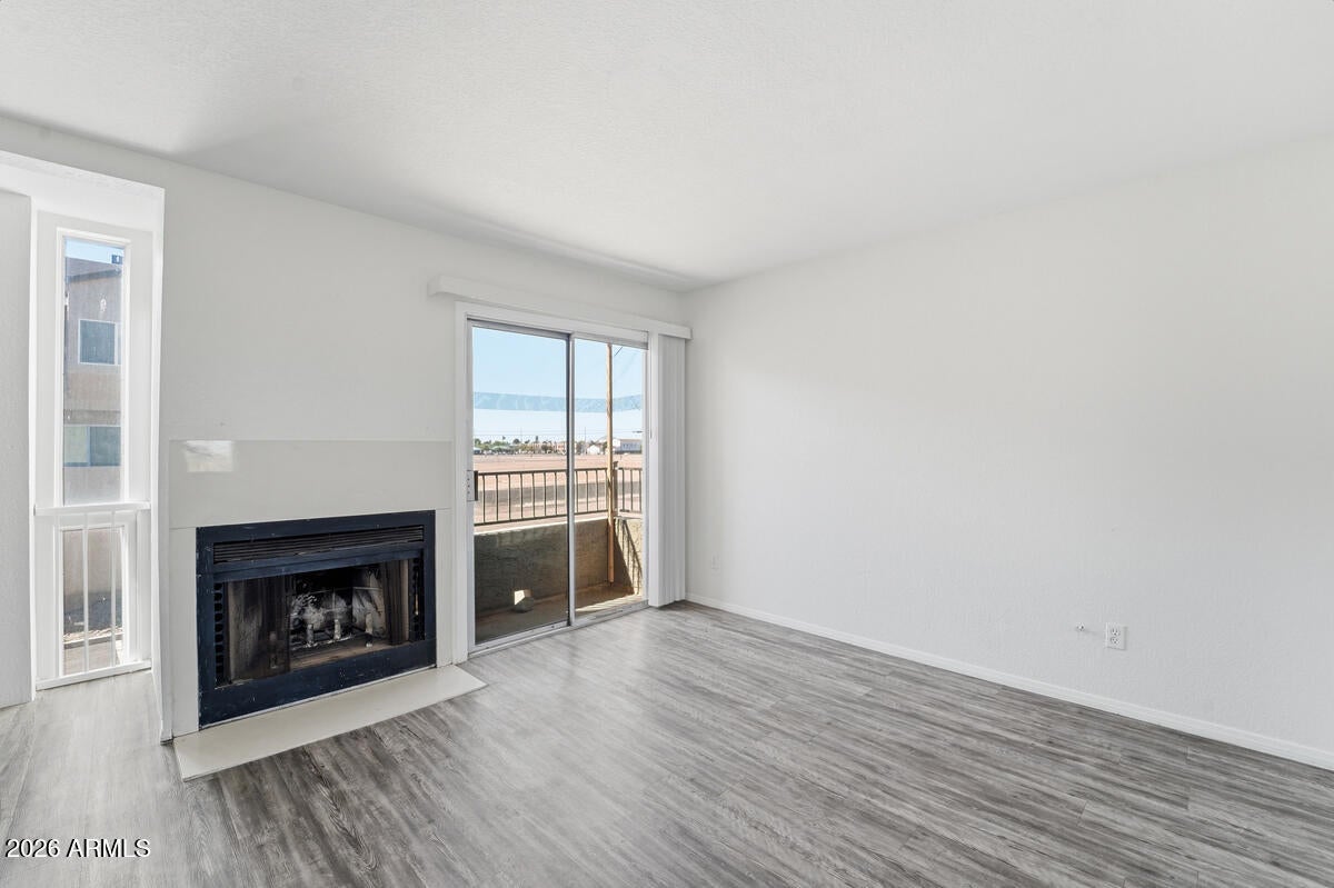 MESA PARK TOWNHOMES 2 UNIT 1-26 - Residential